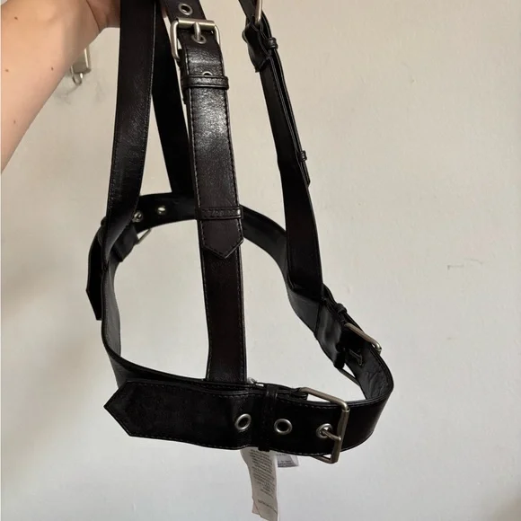 Gucci f/w 2020 leather harness belt. Iconic piece. One size. - Picture 7 of 8